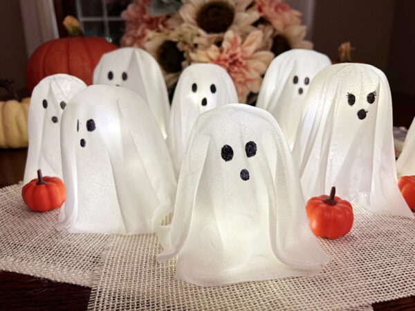 DIY Halloween Mini Ghosts