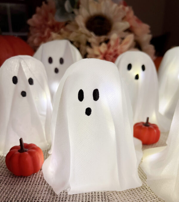 DIY Halloween Mini Ghosts